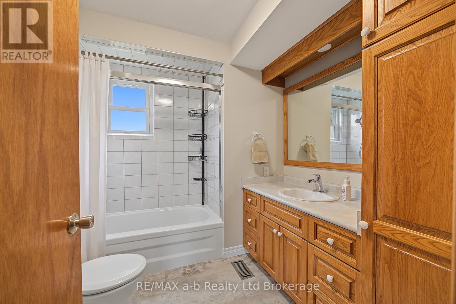 855130 Gobles Road, Blandford-Blenheim, Ontario  N0J 1V0 - Photo 10 - X13818808