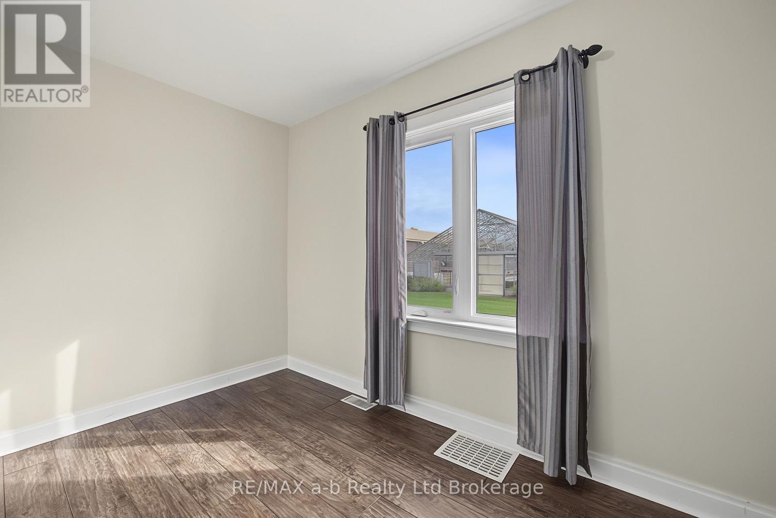 855130 Gobles Road, Blandford-Blenheim, Ontario  N0J 1V0 - Photo 12 - X13818808