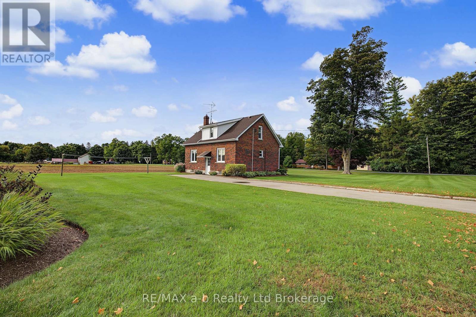 855130 Gobles Road, Blandford-Blenheim, Ontario  N0J 1V0 - Photo 2 - X13818808