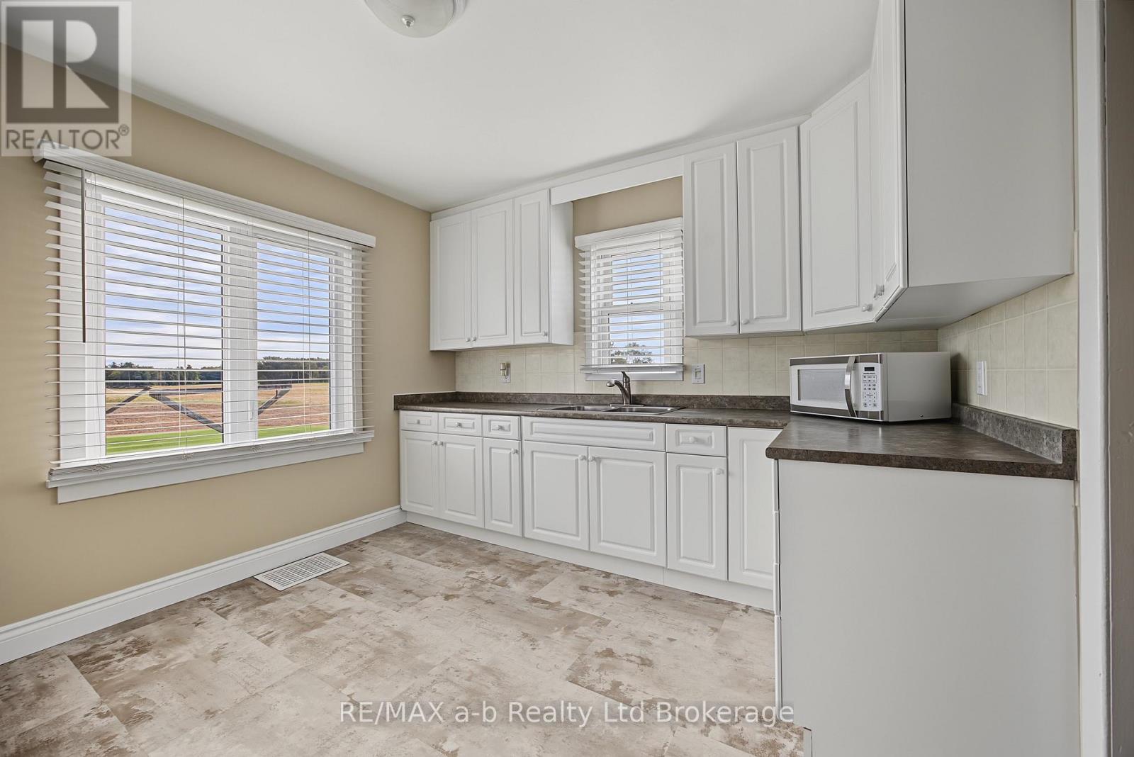 855130 Gobles Road, Blandford-Blenheim, Ontario  N0J 1V0 - Photo 4 - X13818808