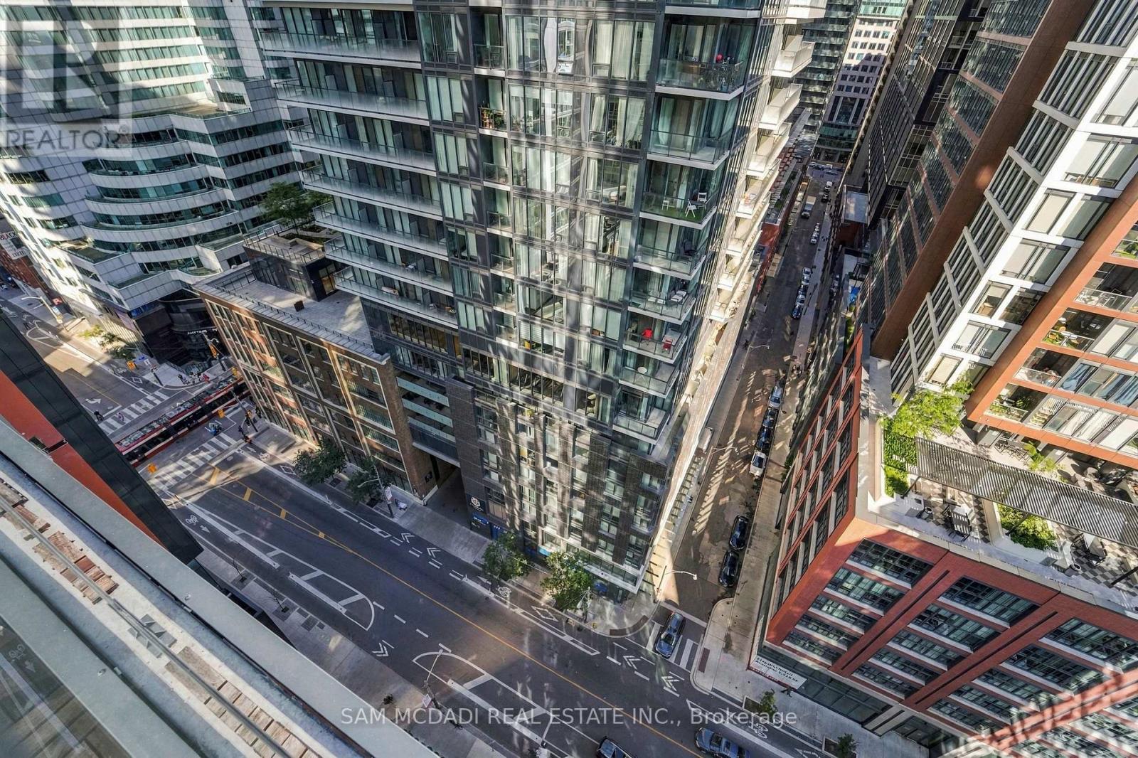 1603 - 88 Blue Jays Way, Toronto, Ontario  M5V 0L7 - Photo 3 - C13818744