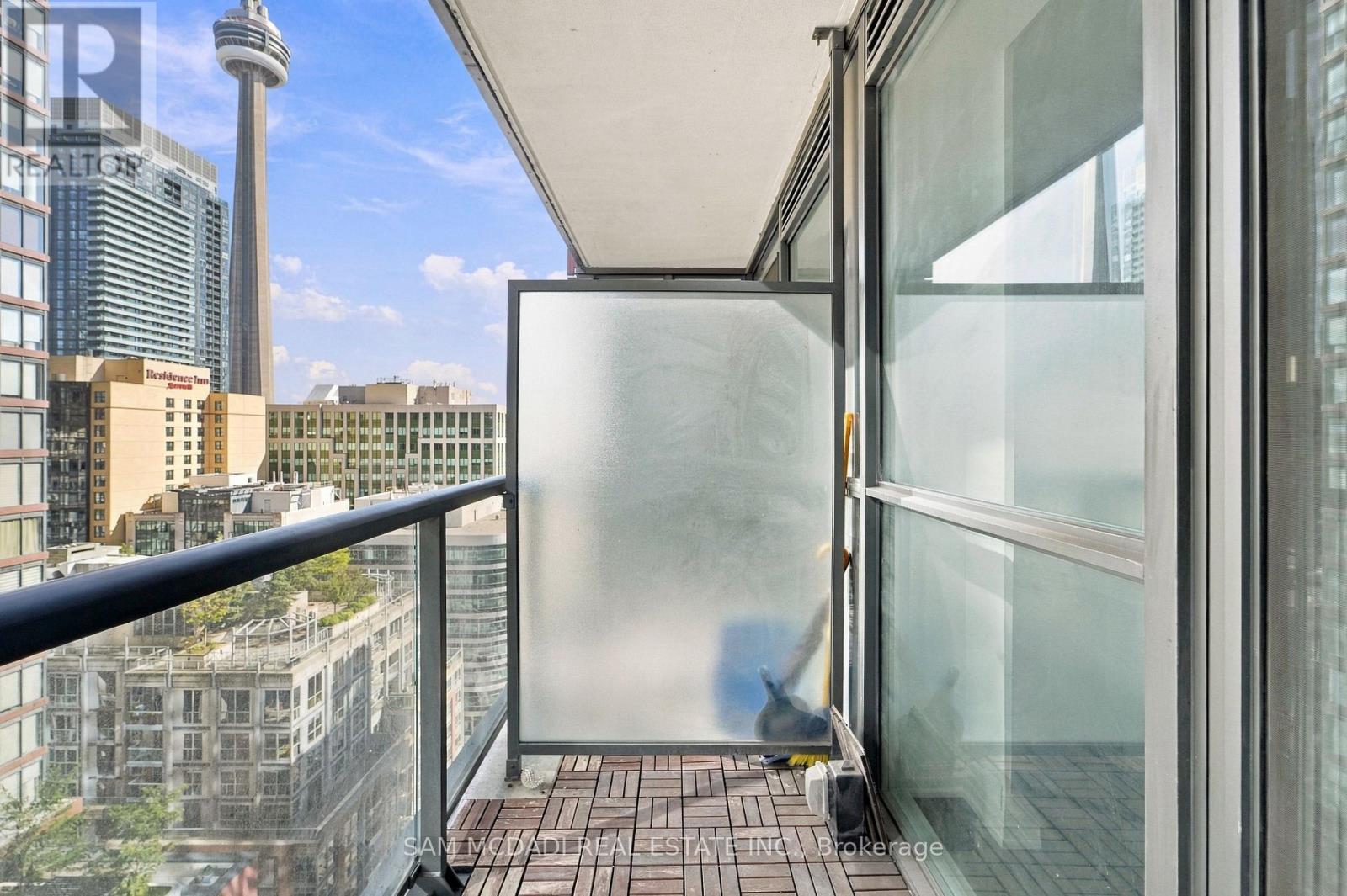 1603 - 88 Blue Jays Way, Toronto, Ontario  M5V 0L7 - Photo 9 - C13818744