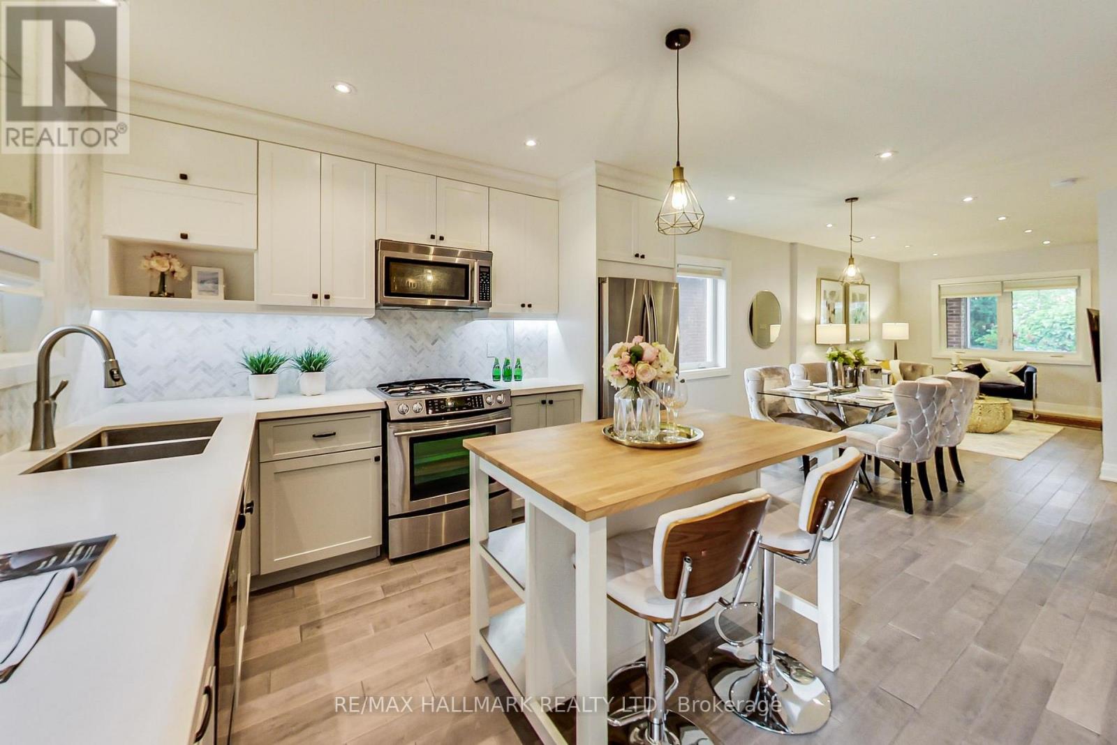 633 Glenholme Avenue, Toronto, Ontario  M6E 3G8 - Photo 15 - C13818786