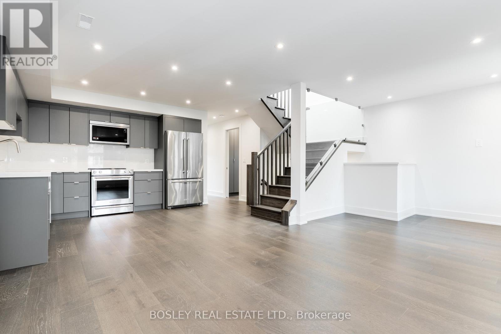 Upper - 325 Brunswick Avenue, Toronto, Ontario  M5R 2Z1 - Photo 1 - C13818806