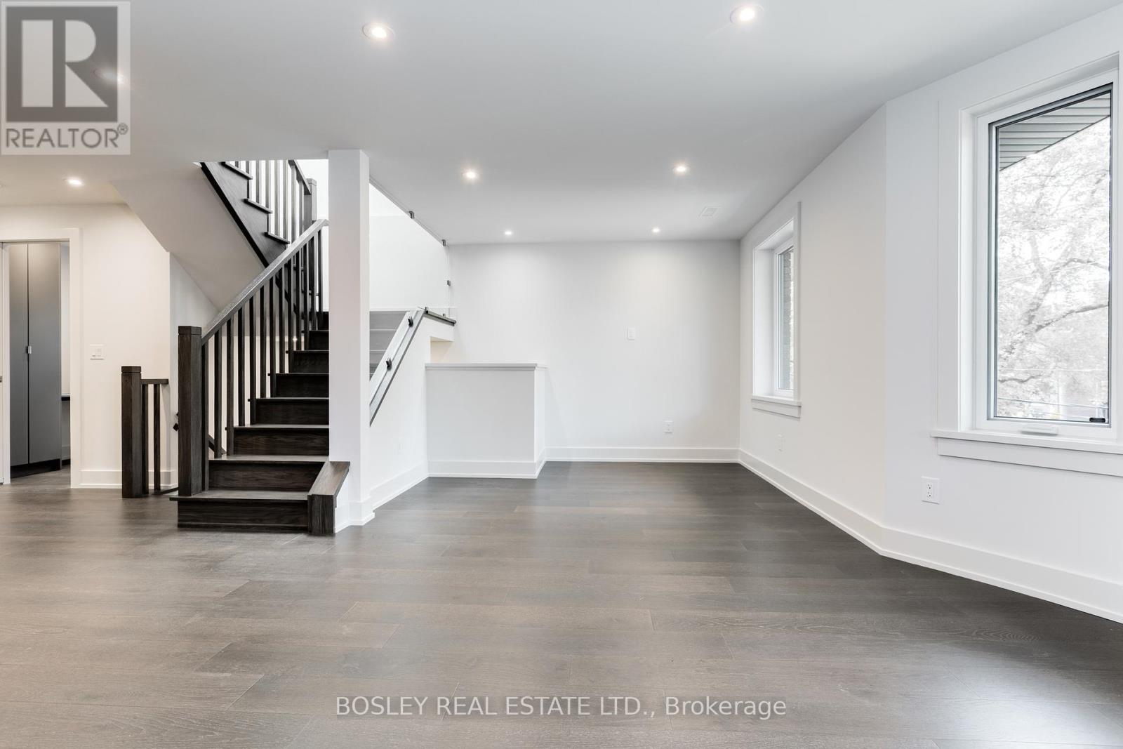Upper - 325 Brunswick Avenue, Toronto, Ontario  M5R 2Z1 - Photo 10 - C13818806