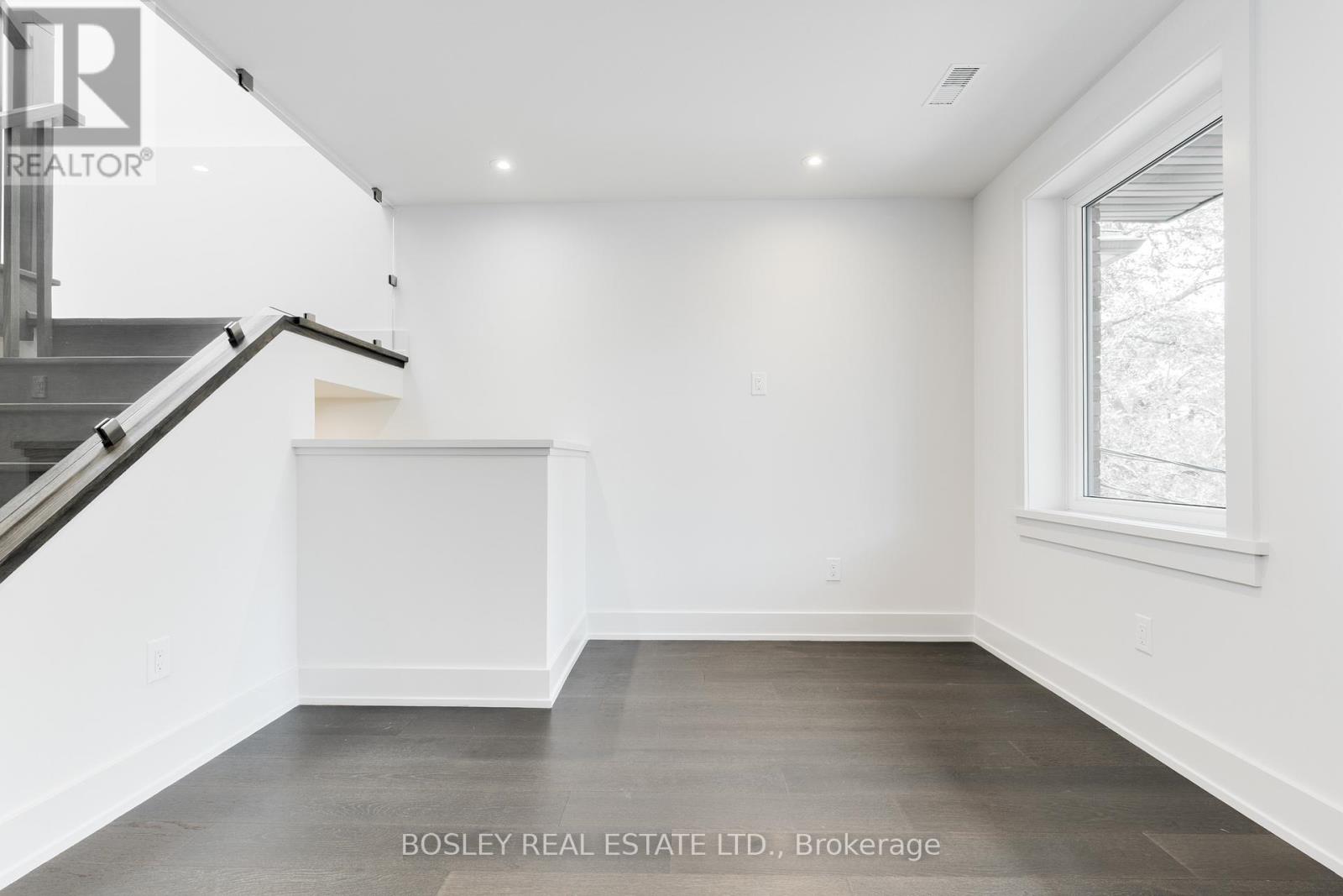 Upper - 325 Brunswick Avenue, Toronto, Ontario  M5R 2Z1 - Photo 12 - C13818806