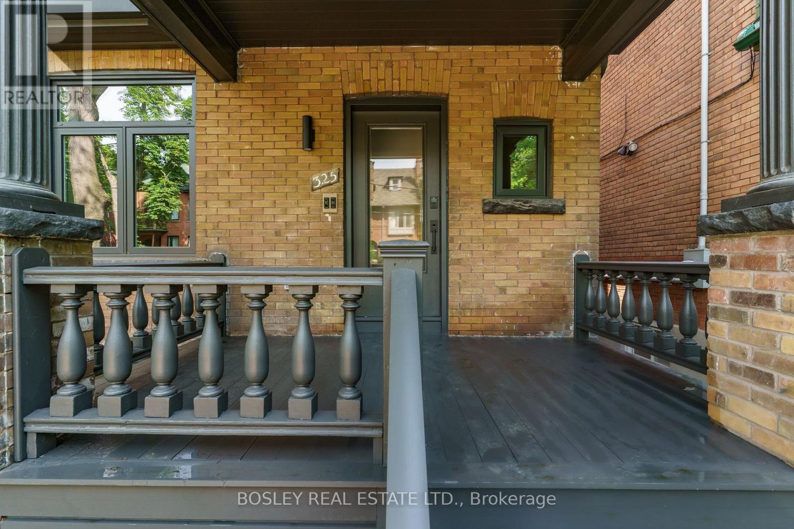 Upper - 325 Brunswick Avenue, Toronto, Ontario  M5R 2Z1 - Photo 2 - C13818806