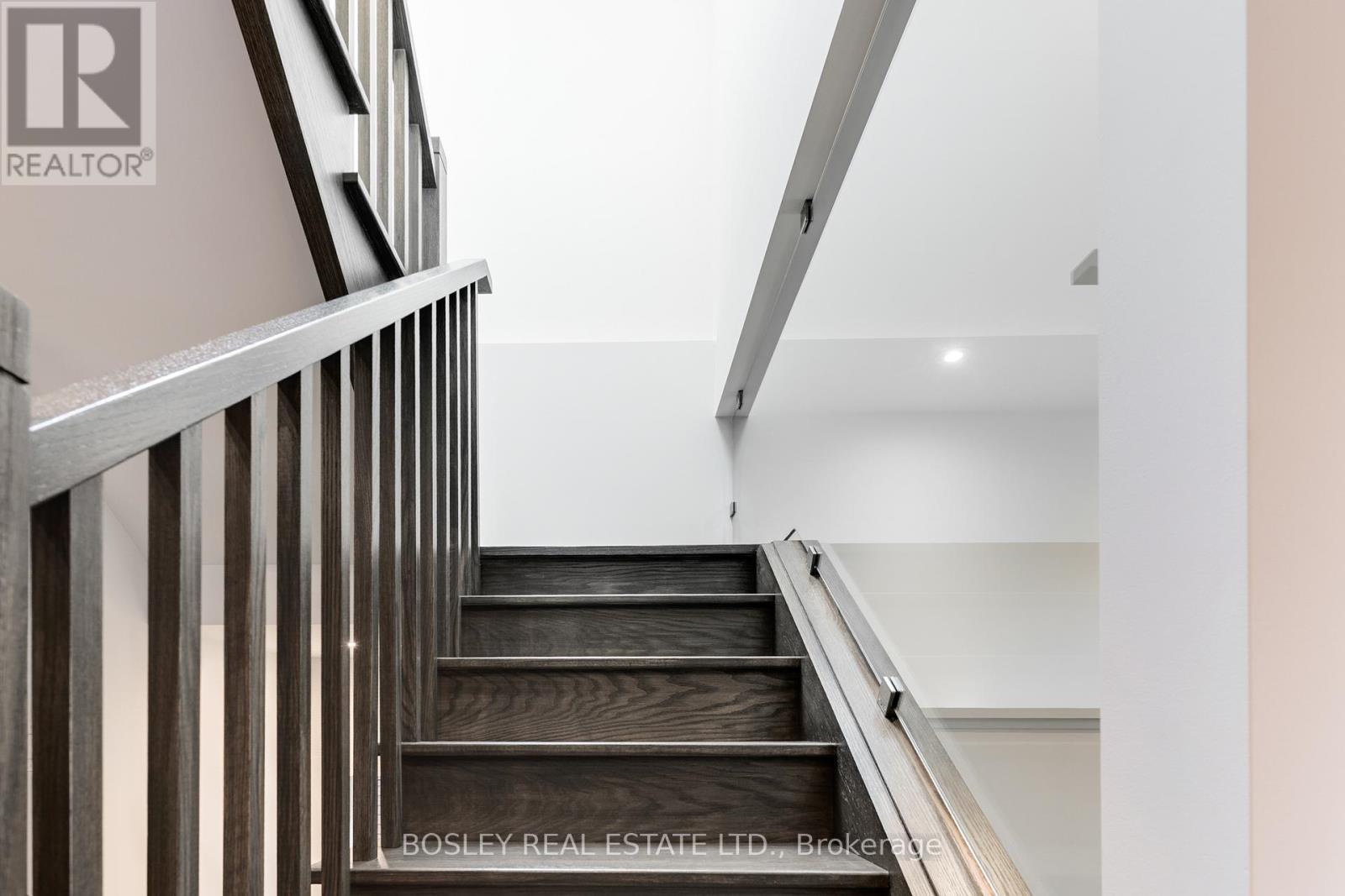 Upper - 325 Brunswick Avenue, Toronto, Ontario  M5R 2Z1 - Photo 22 - C13818806