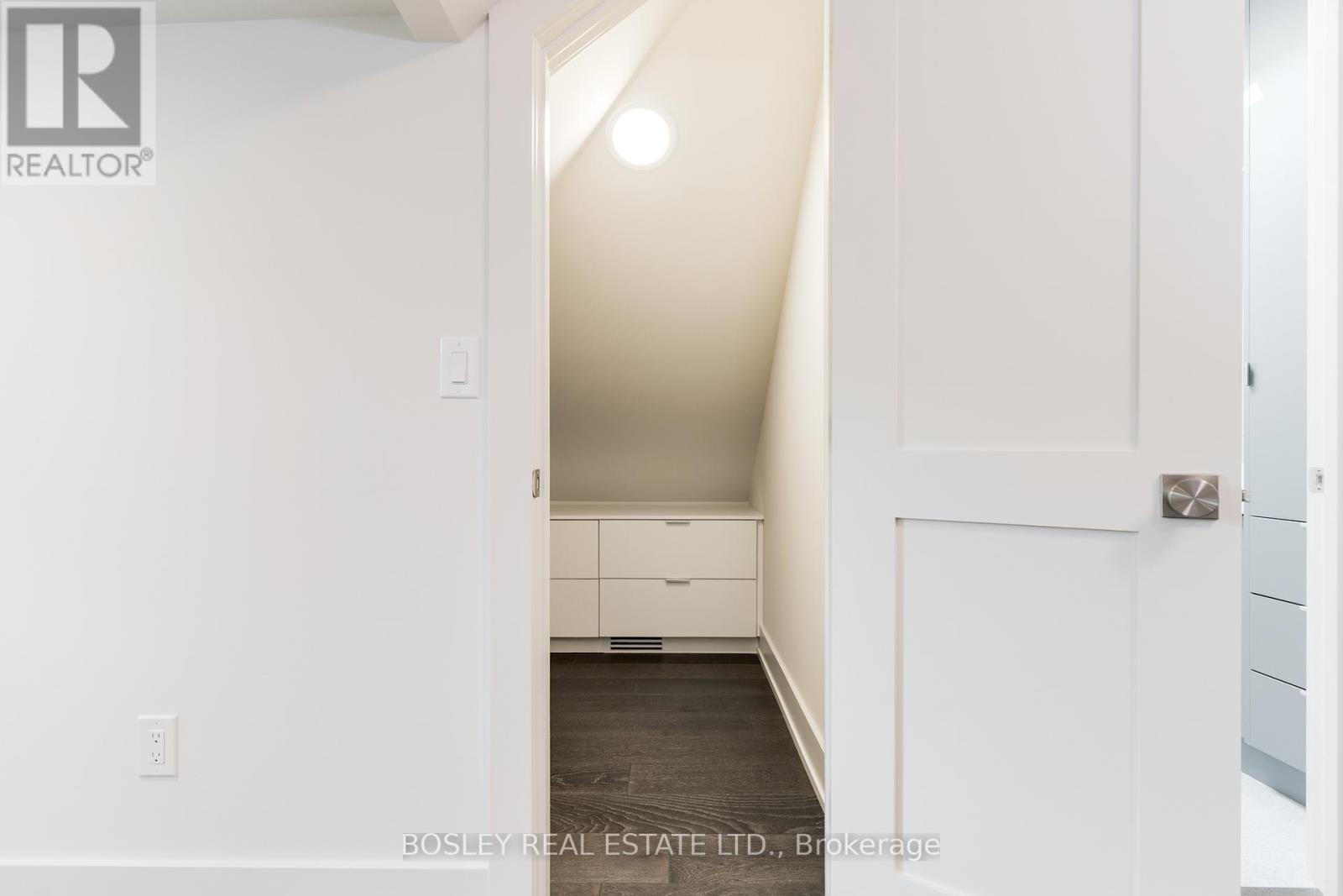 Upper - 325 Brunswick Avenue, Toronto, Ontario  M5R 2Z1 - Photo 31 - C13818806