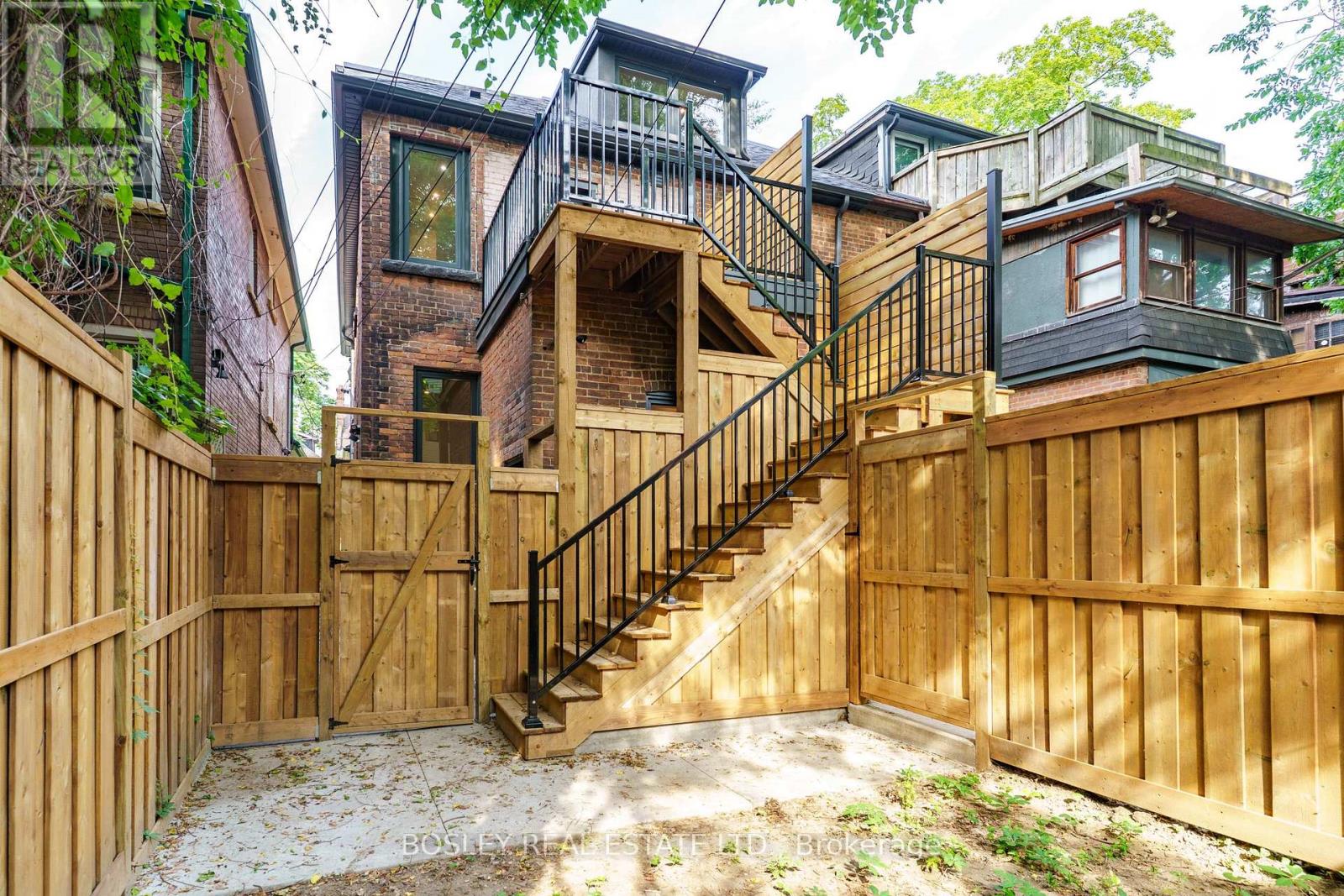 Upper - 325 Brunswick Avenue, Toronto, Ontario  M5R 2Z1 - Photo 36 - C13818806