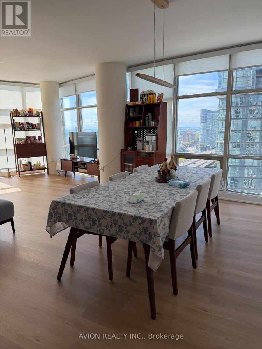 2212 - 35 Mariner Terrace, Toronto, Ontario  M5V 3V9 - Photo 7 - C13818816