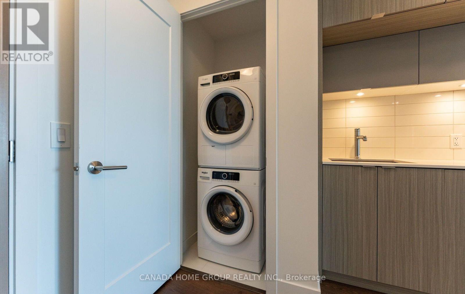 3405 - 575 Bloor Street E, Toronto, Ontario  M4W 0B2 - Photo 23 - C13818848