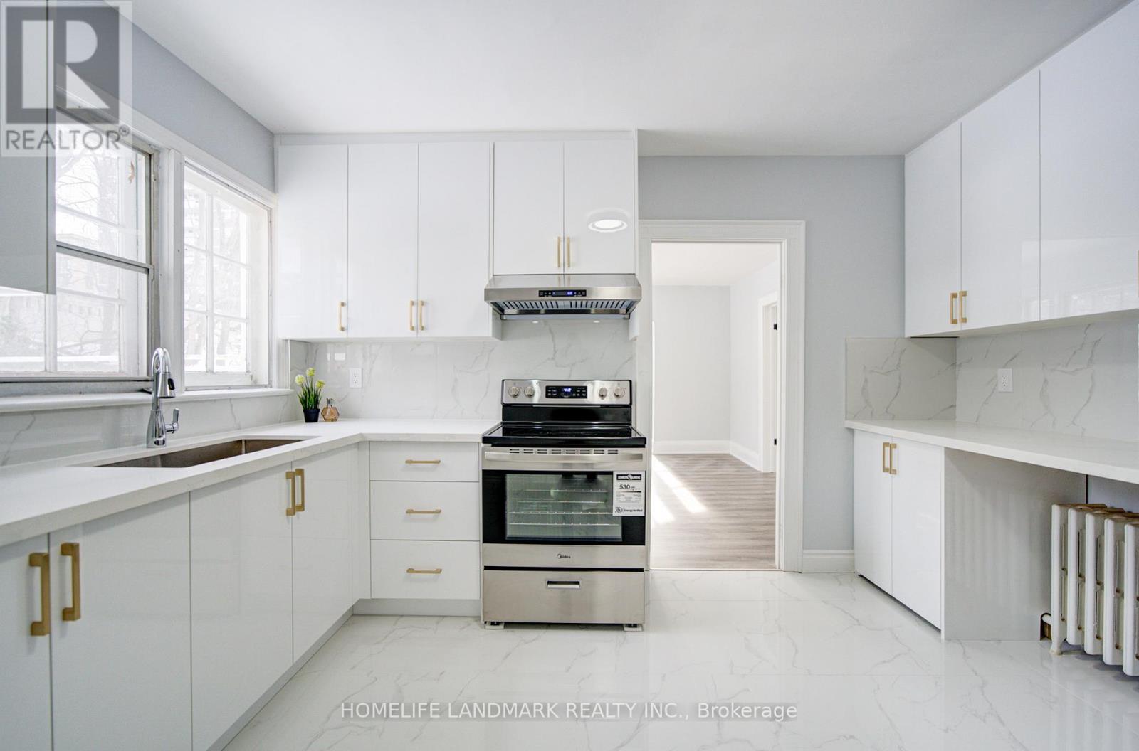 119 Robinson Street, Markham (Berczy), Ontario  L3P 1P2 - Photo 4 - N13818788