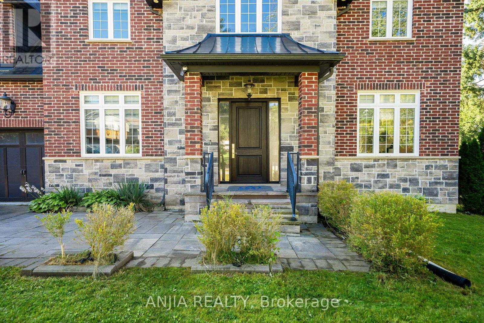 41 Valley Road, Whitchurch-Stouffville, Ontario  L4A 2X7 - Photo 8 - N13818824
