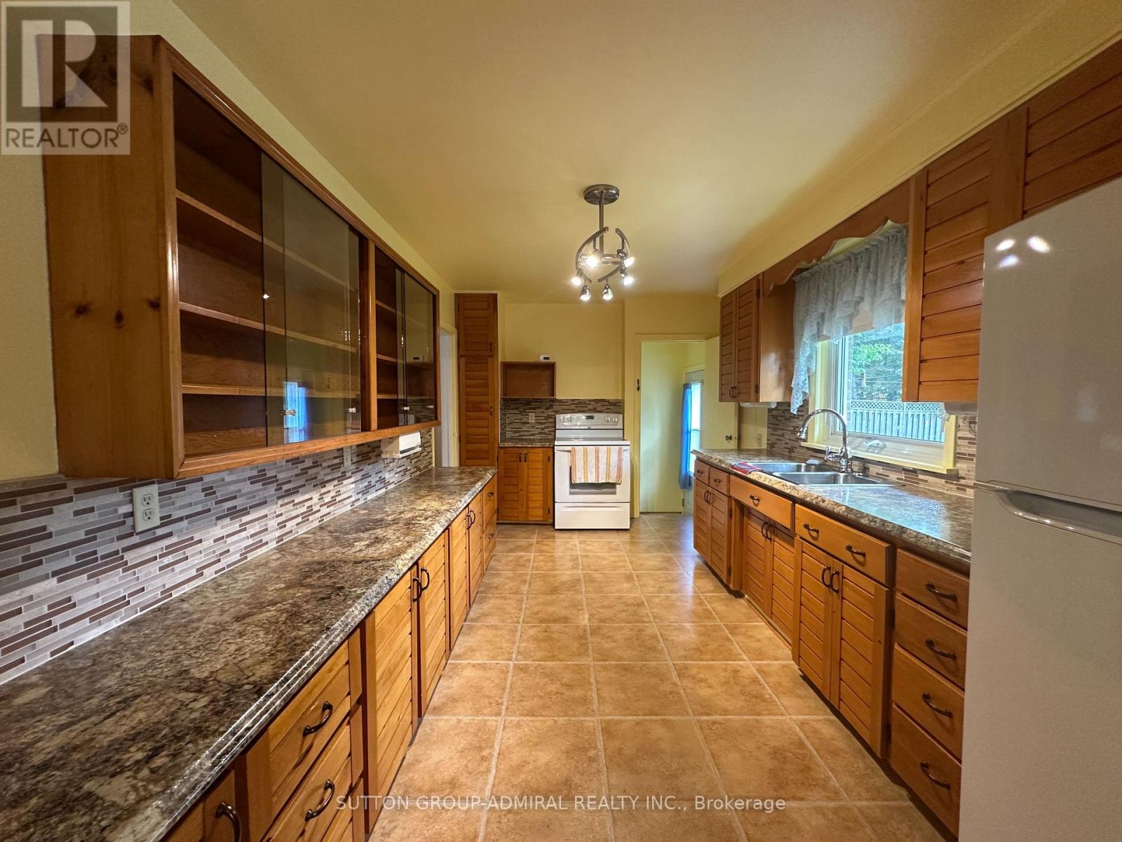 94 Queen Street S, New Tecumseth (Tottenham), Ontario  L0G 1W0 - Photo 10 - N13818834
