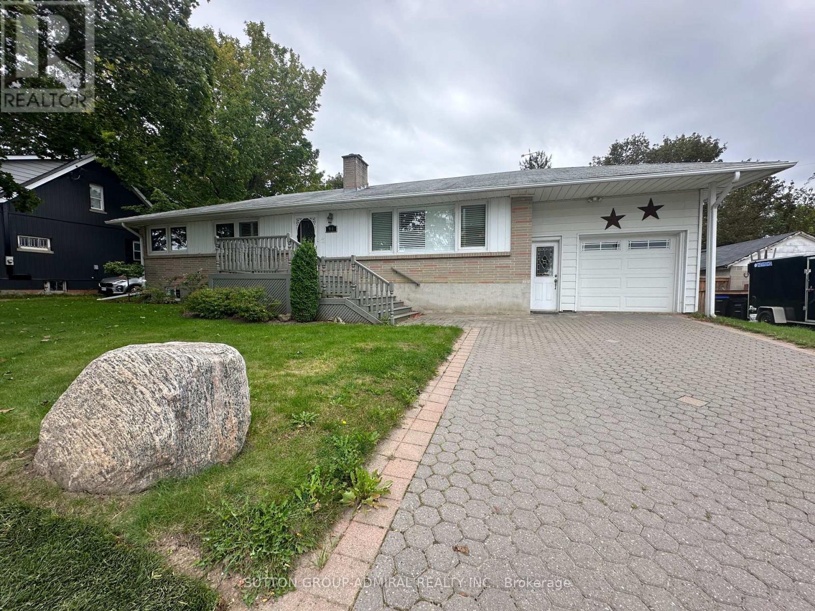 94 Queen Street S, New Tecumseth (Tottenham), Ontario  L0G 1W0 - Photo 3 - N13818834