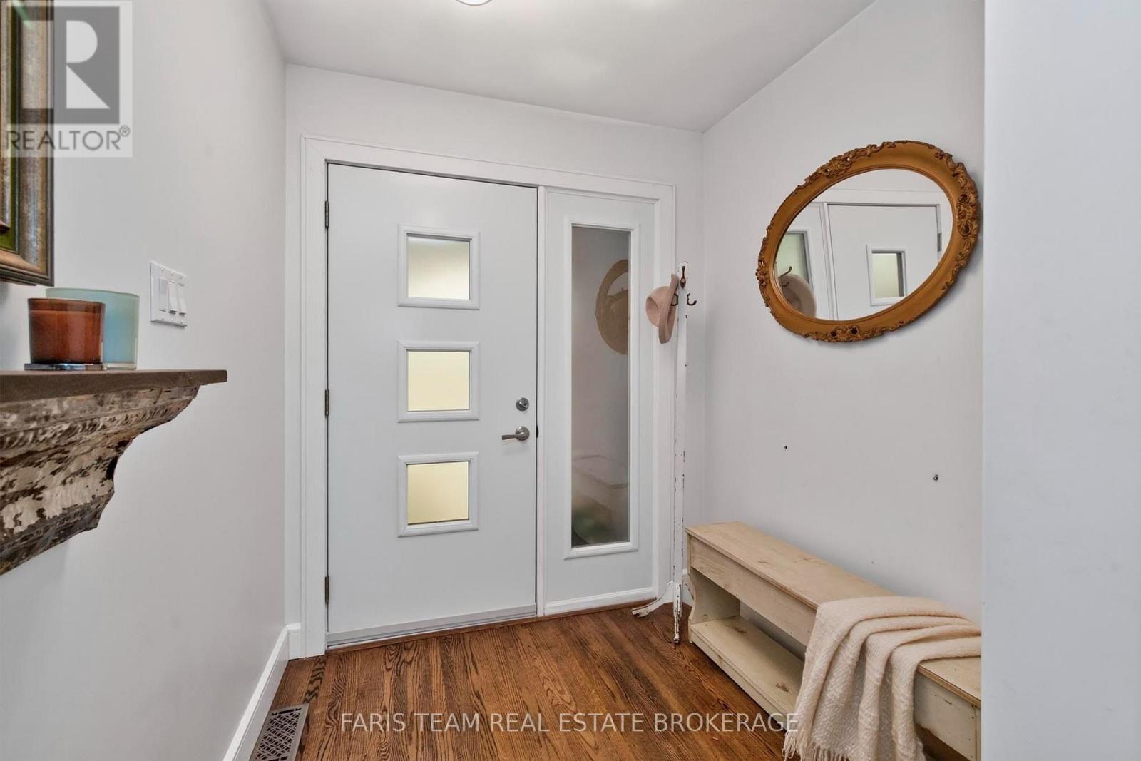 44 Jeffery Street, Penetanguishene, Ontario  L9M 1K5 - Photo 6 - S13818770