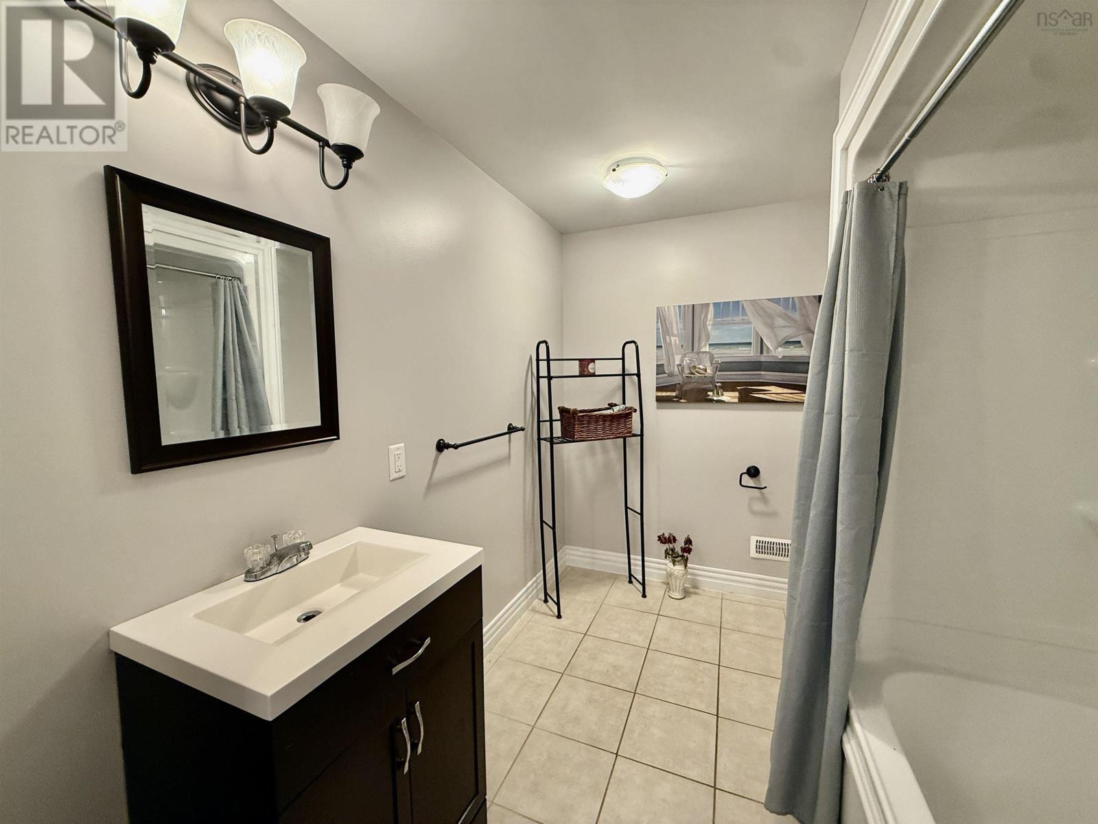 258 Heatherglen Drive photo 38