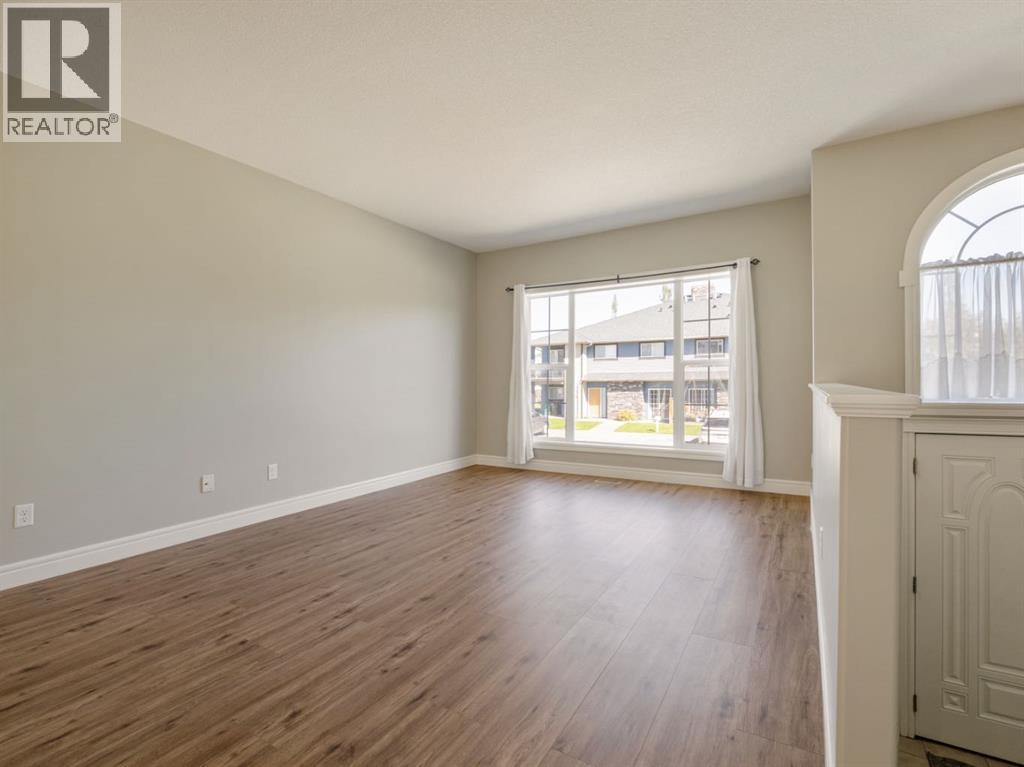 885 Mount Sundance Manor W, Lethbridge, Alberta  T1J 1X7 - Photo 6 - A2345971