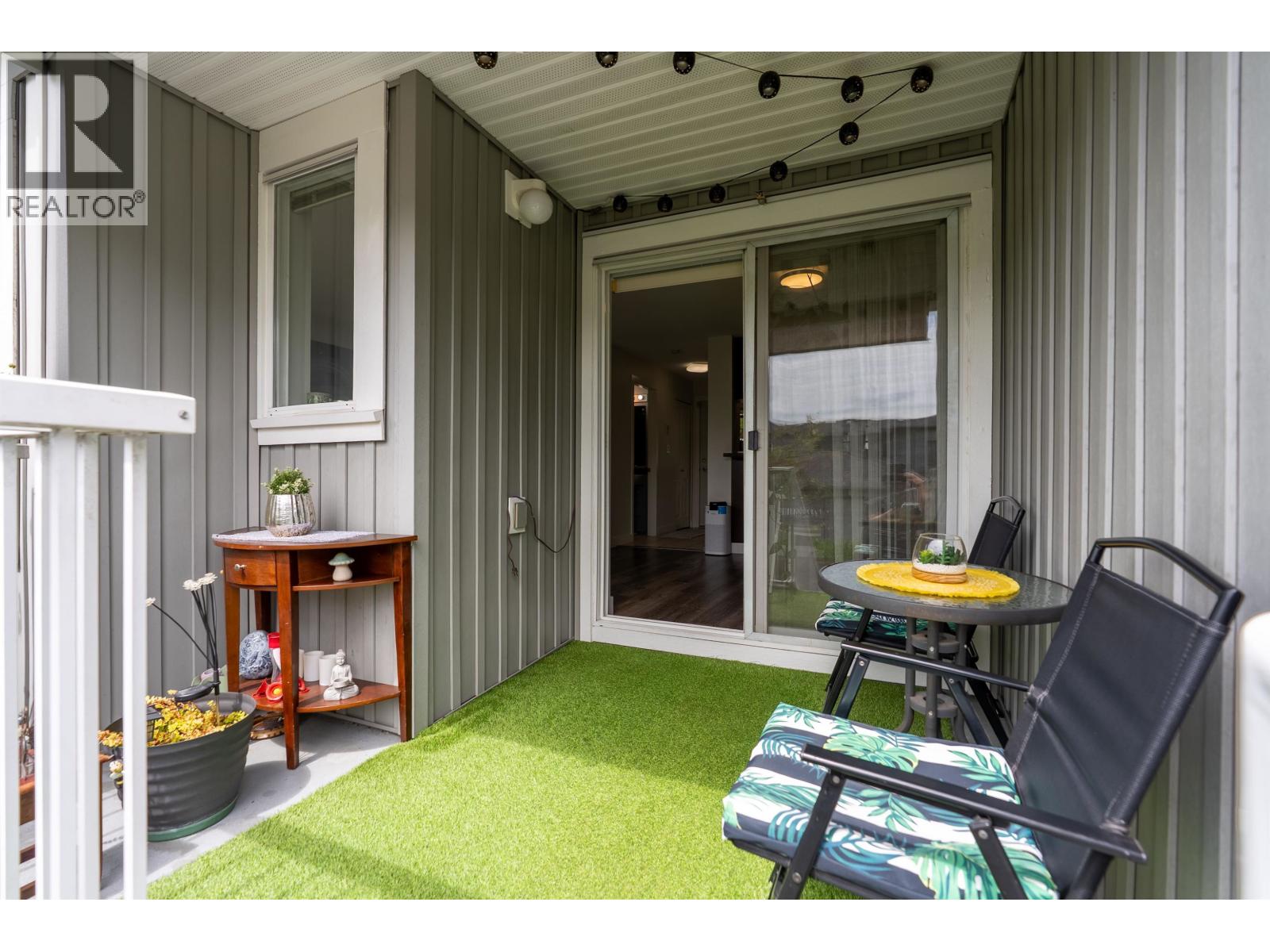 22 7370 STRIDE AVENUE photo 20