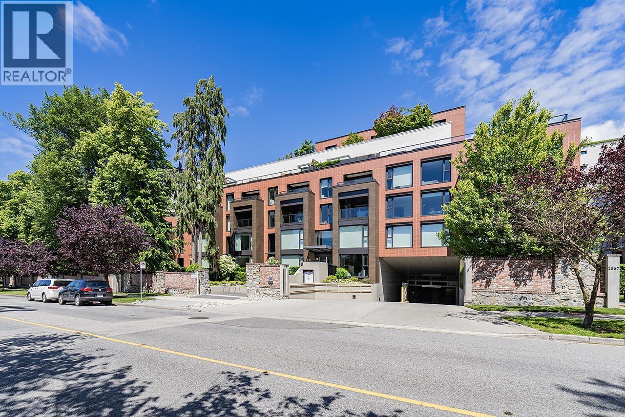 310 1571 W 57th Avenue, Vancouver, British Columbia  V6P 0H7 - Photo 1 - R3168384