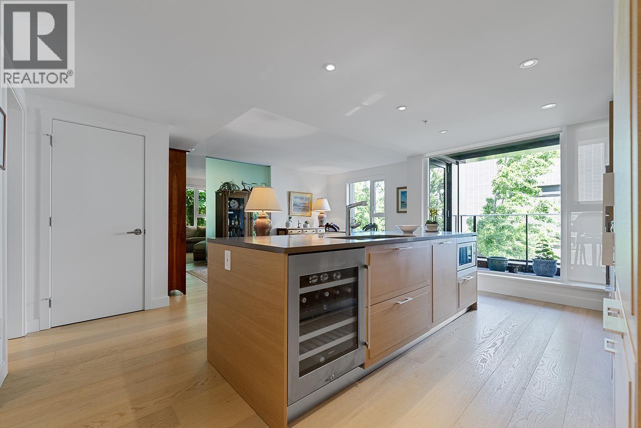 310 1571 W 57th Avenue, Vancouver, British Columbia  V6P 0H7 - Photo 11 - R3168384