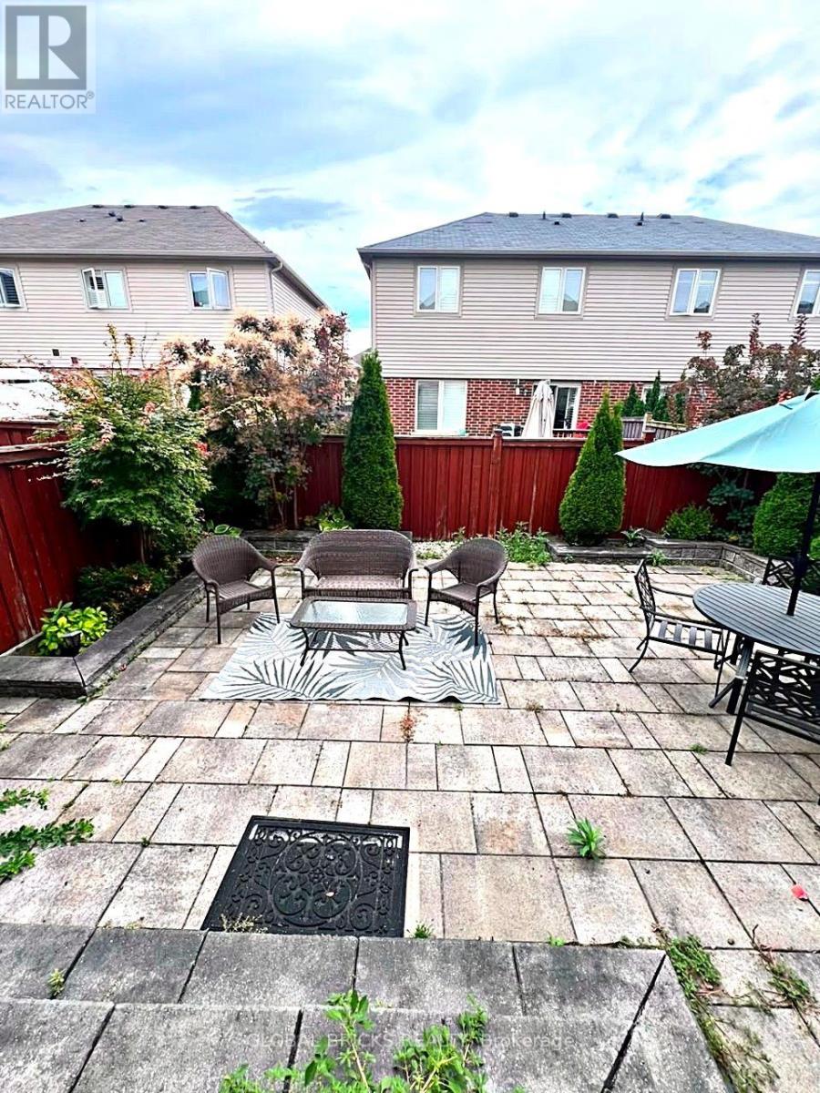 4672 Tassie Road, Burlington (Alton), Ontario  L7M 0M8 - Photo 10 - W13818846