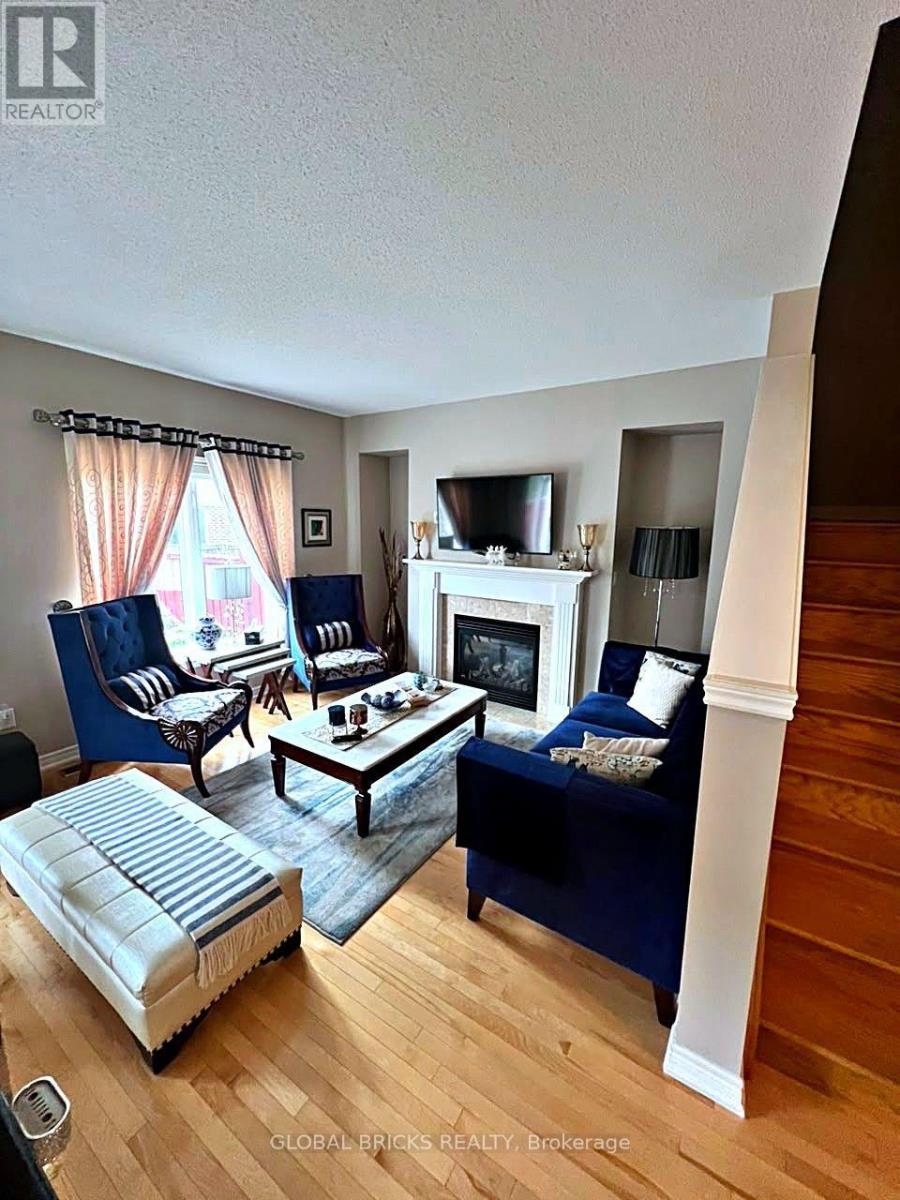 4672 Tassie Road, Burlington (Alton), Ontario  L7M 0M8 - Photo 3 - W13818846