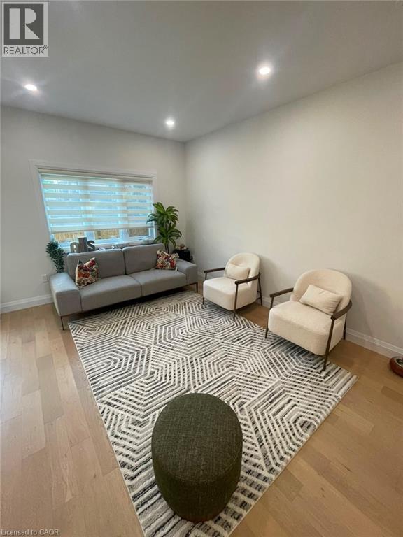 165 TIFFANY Street photo 19