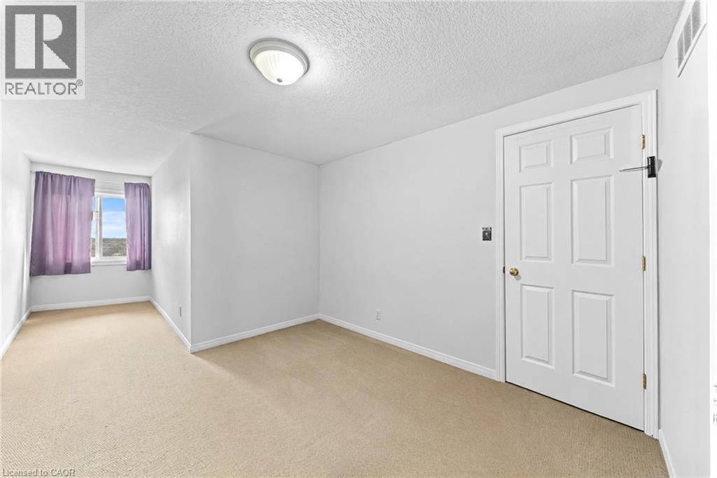 245 Red Clover Court, Kitchener, Ontario  N2E 4J5 - Photo 19 - 40865416