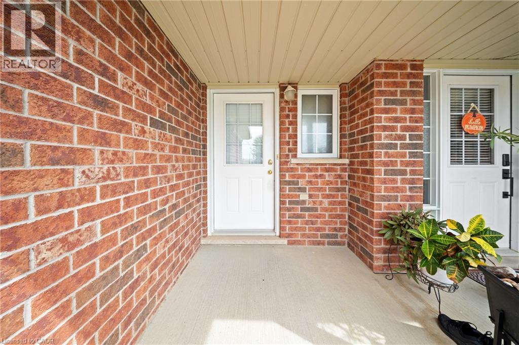 245 Red Clover Court, Kitchener, Ontario  N2E 4J5 - Photo 4 - 40865416