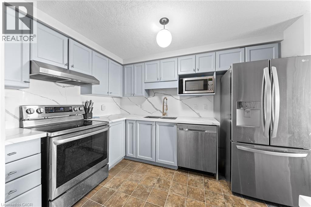 245 Red Clover Court, Kitchener, Ontario  N2E 4J5 - Photo 8 - 40865416