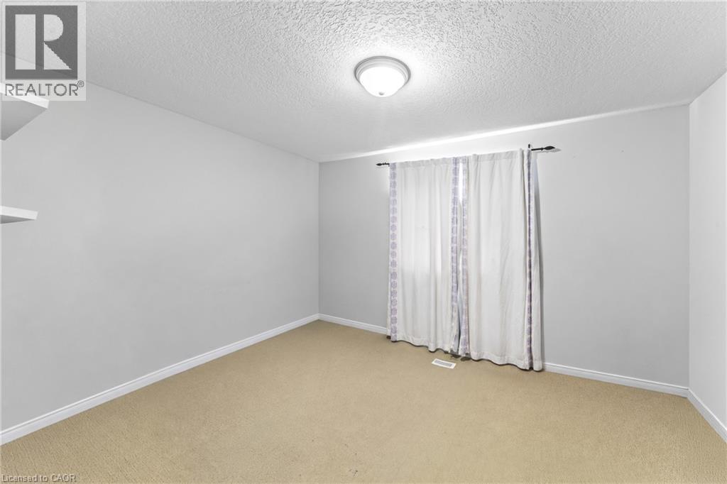 245 Red Clover Court, Kitchener, Ontario  N2E 4J5 - Photo 18 - 40865416