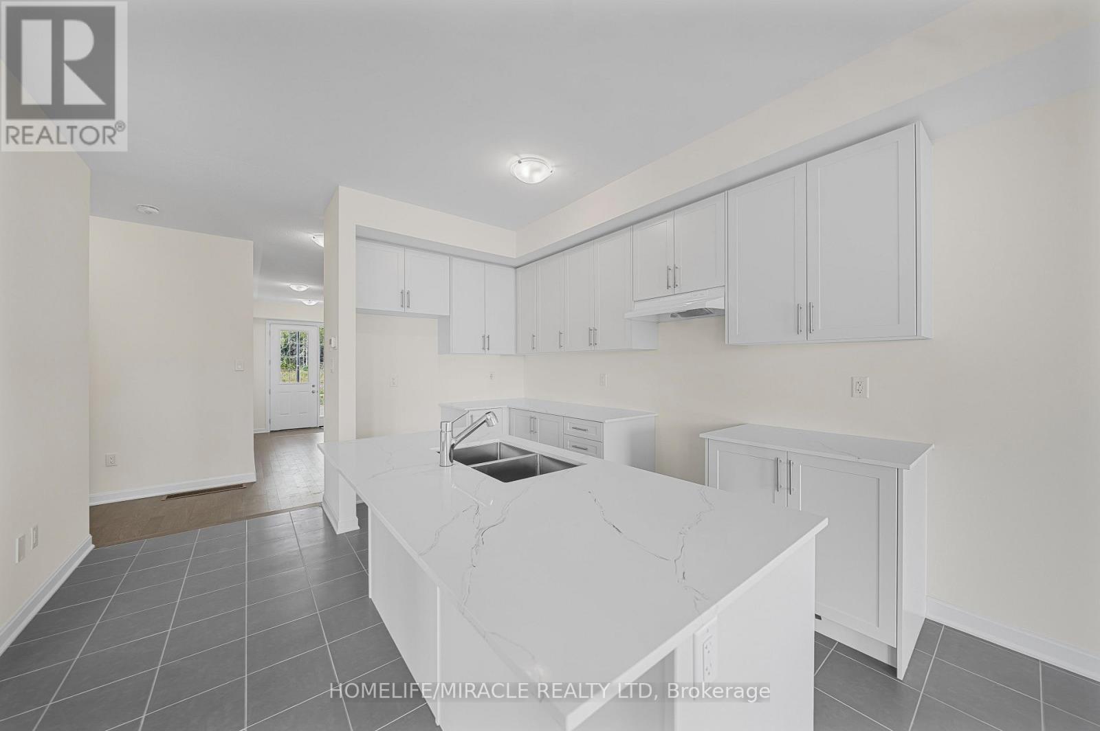 73 Royal Oak Crescent, Loyalist, Ontario  K0H 1G0 - Photo 11 - X13788556