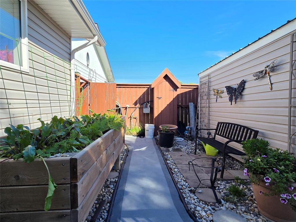 2090 Gigot Avenue NW, Portage La Prairie, Manitoba  R1N 3R7 - Photo 38 - 202623829
