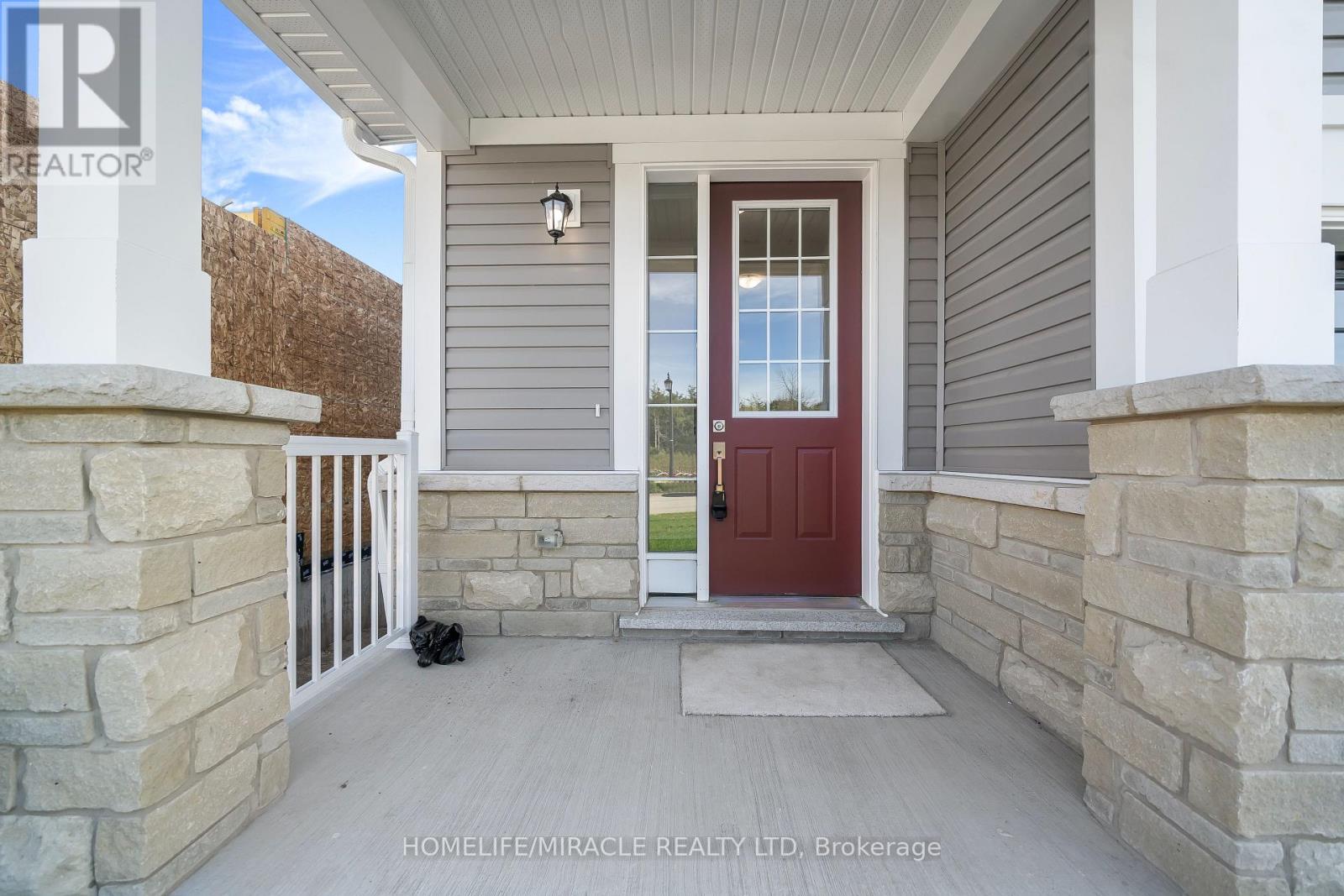 73 Royal Oak Crescent, Loyalist, Ontario  K0H 1G0 - Photo 5 - X13788556