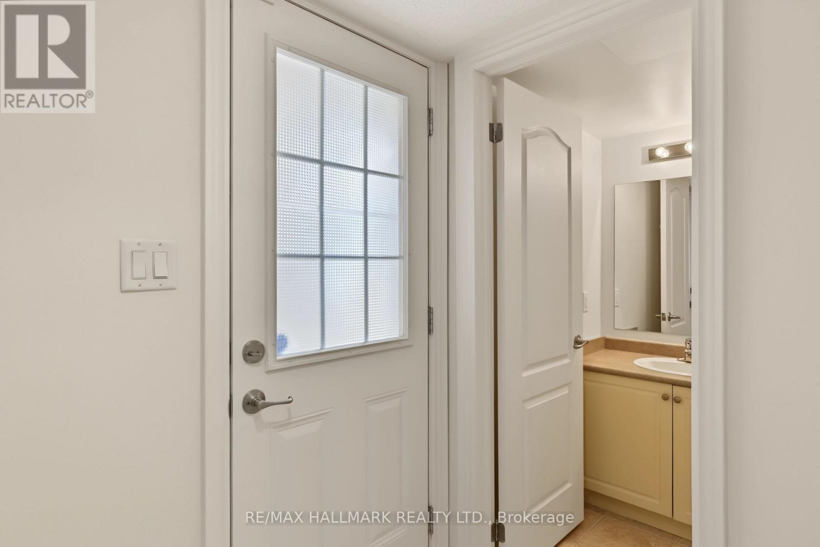3 Flook Lane, Toronto, Ontario  M2R 3Y5 - Photo 36 - C13817852