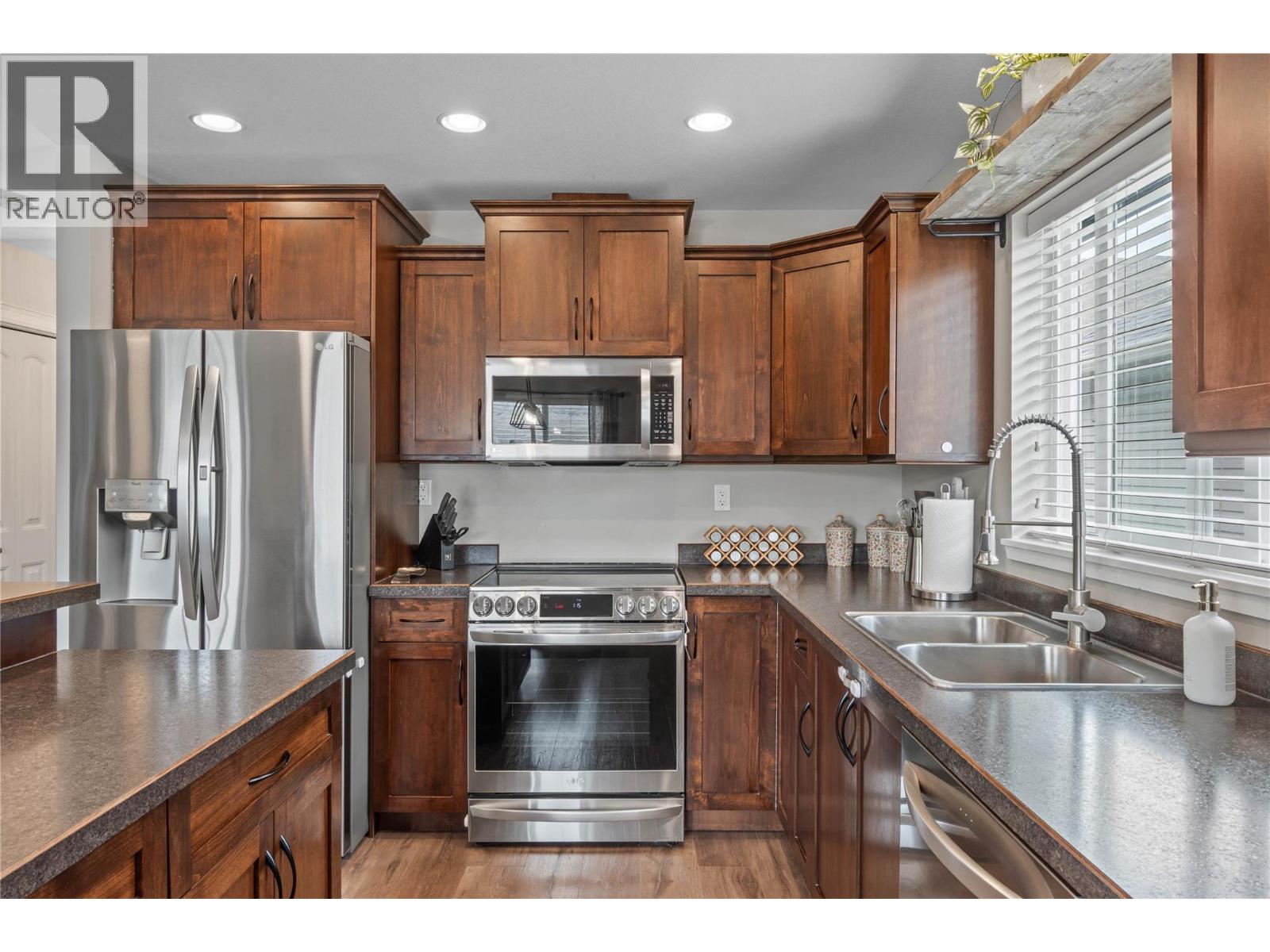 2592 Crestline Street Unit# 9, Kamloops, British Columbia V2B 0E7 - Photo 7 - 10400748
