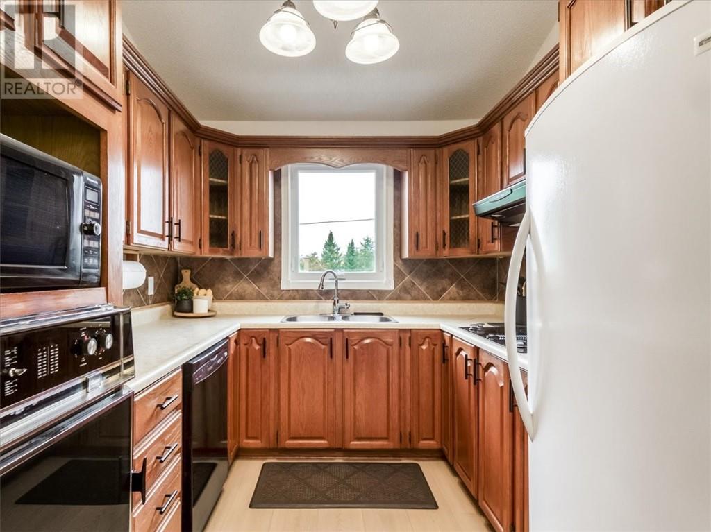 16 Demorest, Greater Sudbury, Ontario  P3C 3J6 - Photo 6 - 2130545