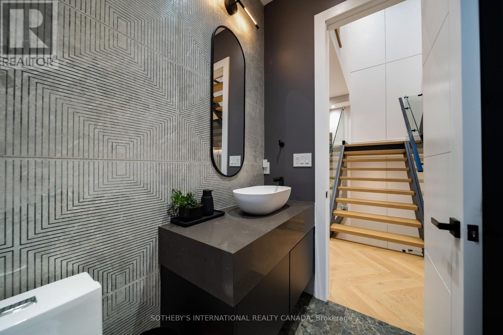 171 Durant Avenue, Toronto, Ontario  M4J 4W5 - Photo 25 - E13818578