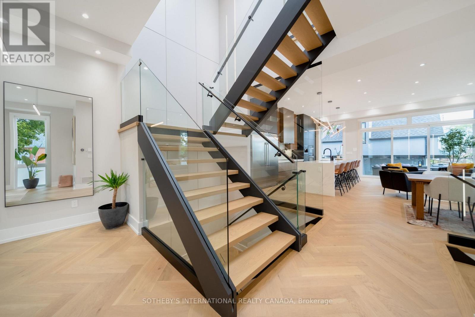 171 Durant Avenue, Toronto, Ontario  M4J 4W5 - Photo 13 - E13818578