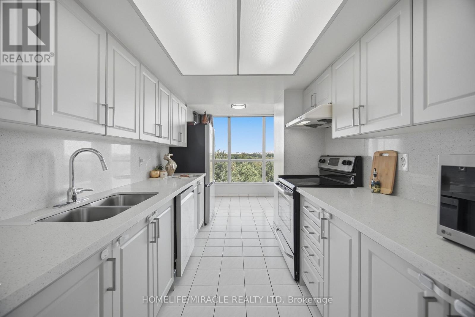 502 - 1 Rowntree Road, Toronto, Ontario  M9V 5G7 - Photo 12 - W13806054