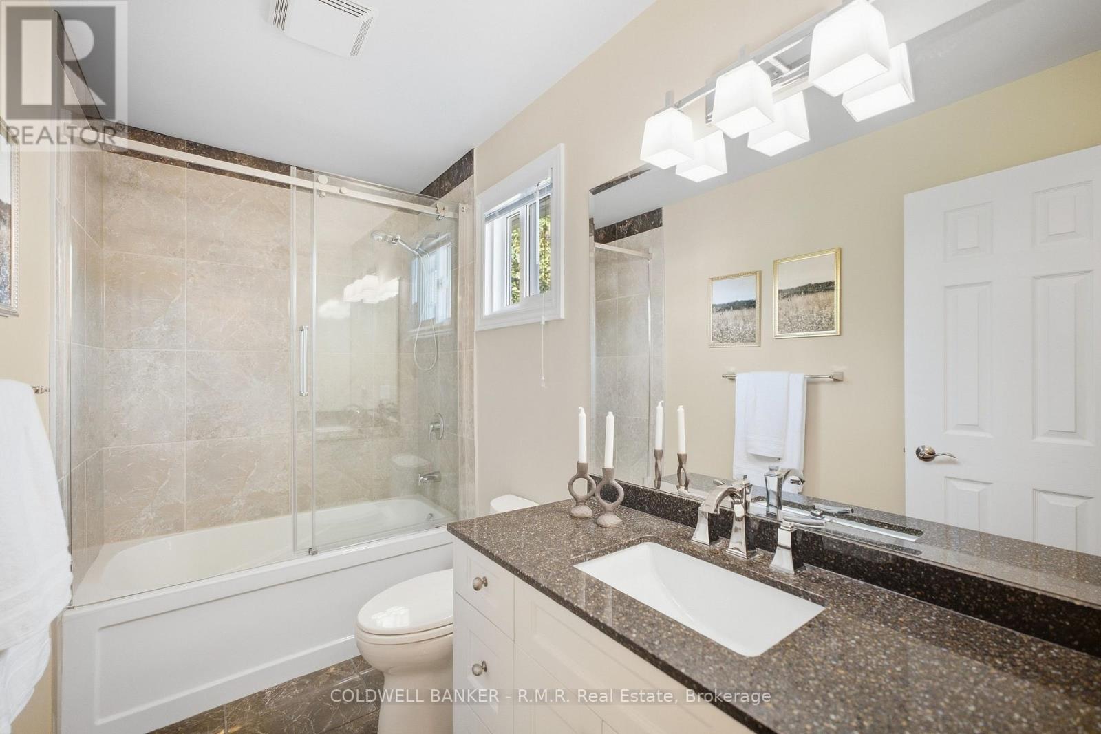 946 Beaufort Court, Oshawa, Ontario  L1G 7J8 - Photo 35 - E13818932