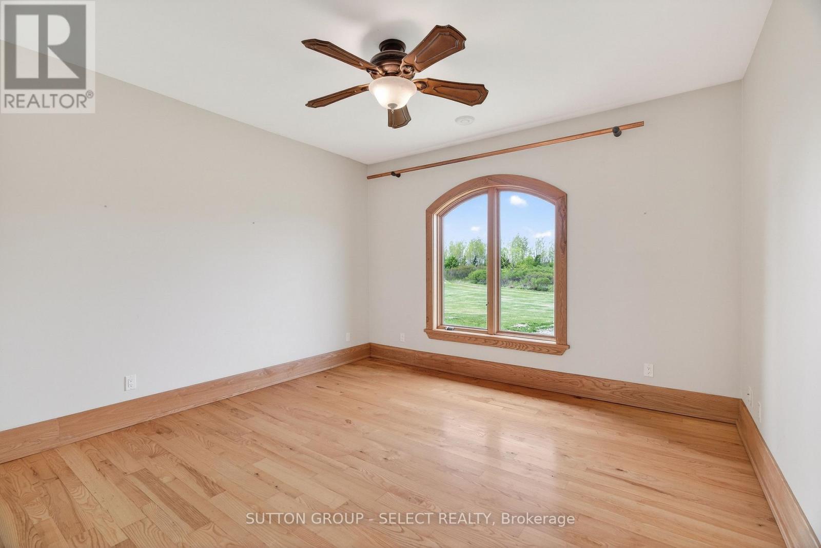 21170 Mayfair Road, Southwest Middlesex, Ontario N0L 1T0 - Photo 23 - X13819090
