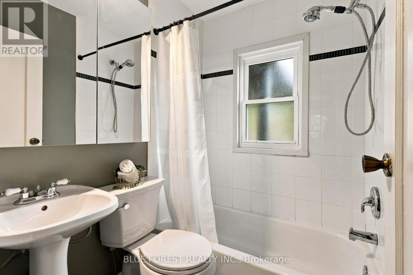 126 Alexandra Street, London South, Ontario  N6C 2B2 - Photo 18 - X13819116