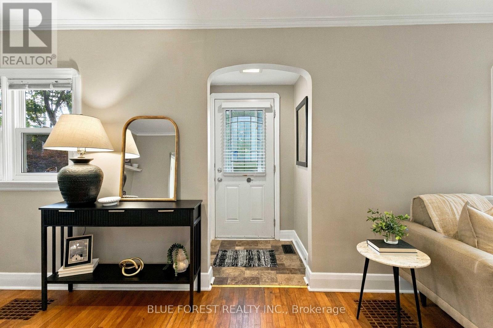 126 Alexandra Street, London South, Ontario  N6C 2B2 - Photo 6 - X13819116