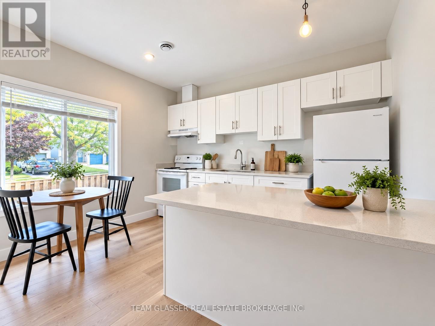 143 Marconi Court, London East, Ontario N5V 0C9 - Photo 6 - X13819150