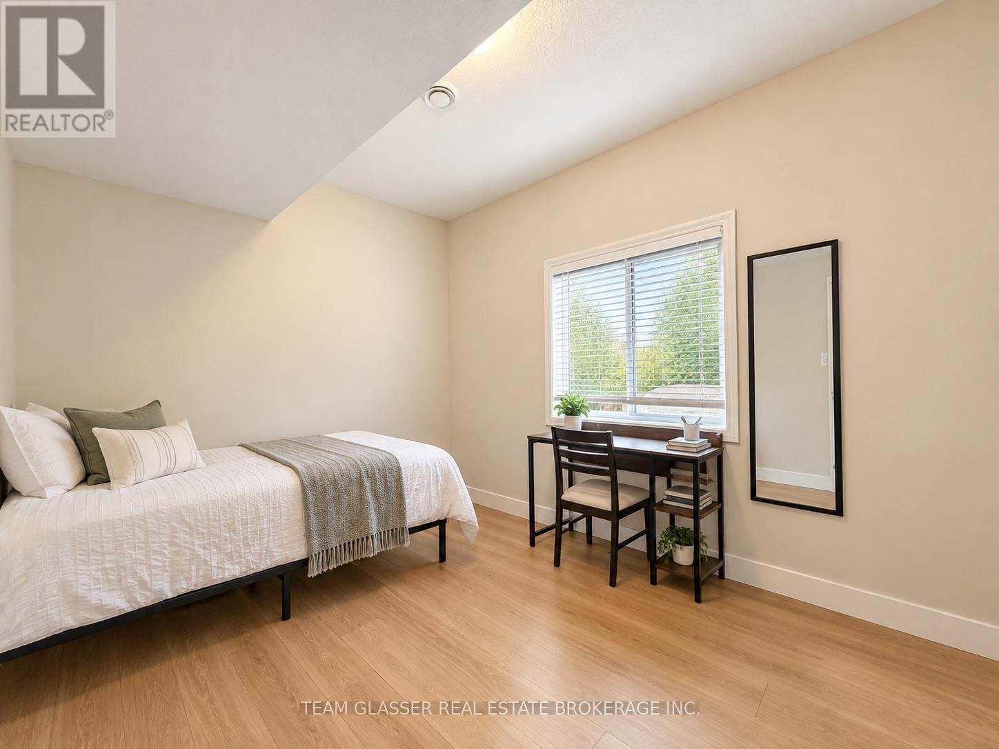 143 Marconi Court, London East, Ontario N5V 0C9 - Photo 7 - X13819150