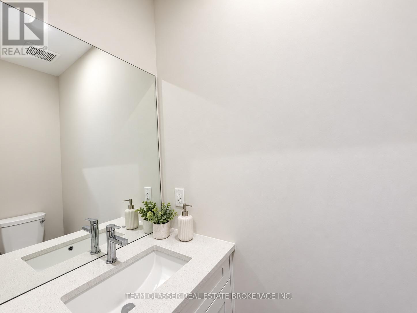 143 Marconi Court, London East, Ontario N5V 0C9 - Photo 8 - X13819150