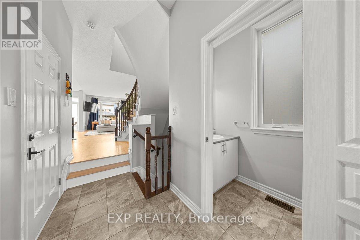 255 Shinleaf Crescent, Ottawa, Ontario  K1W 0J2 - Photo 5 - X13819198
